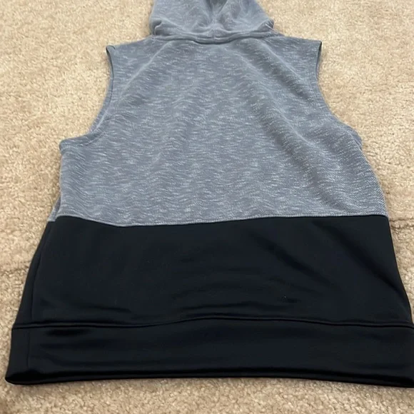 2 pack Under Armor boys sweatshirt - Picture 4 of 5